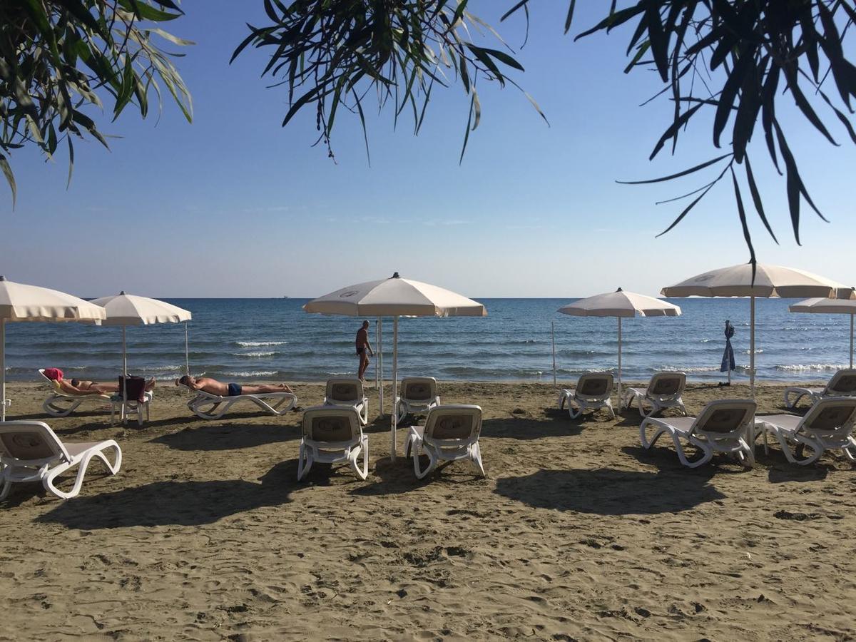 16 Sandy Beach Larnaca Luaran gambar