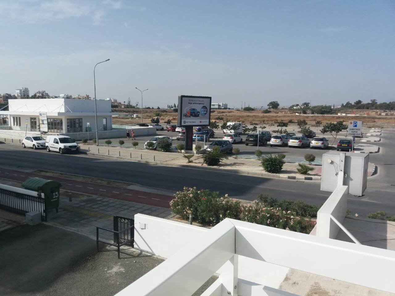 16 Sandy Beach Larnaca Luaran gambar