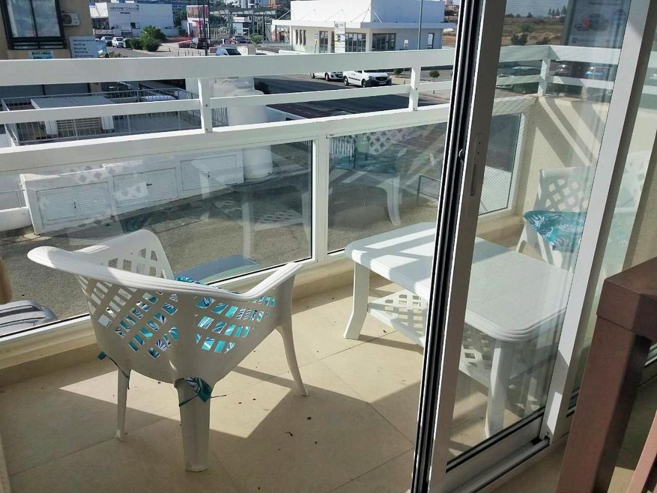 16 Sandy Beach Larnaca Luaran gambar